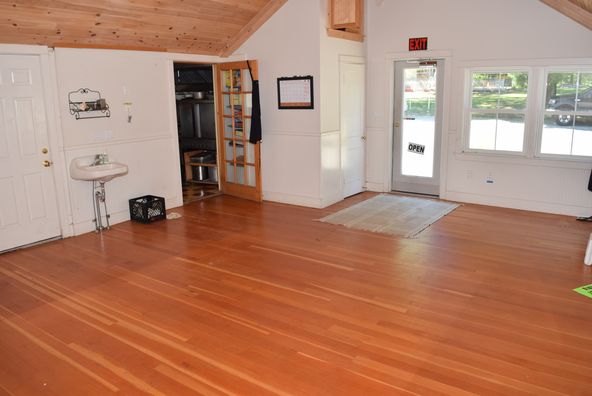 Freeport Village Restaurant/Market: 97 South Freeport Road, Freeport, ME 04032